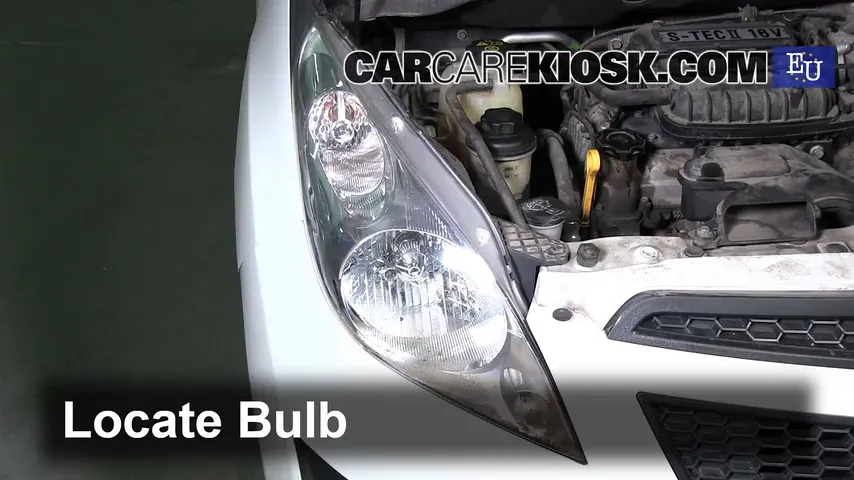 2011 Chevrolet Beat Campus 1.0L 4 Cyl. Éclairage Feux de croisement (remplacer l'ampoule)